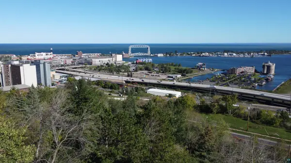 8xx W 1st St, Duluth, MN 55806