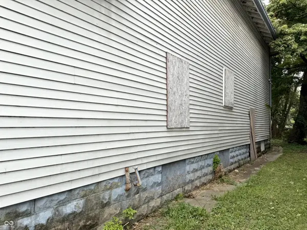 2942-2944 E Michigan ST, Indianapolis, IN 46201