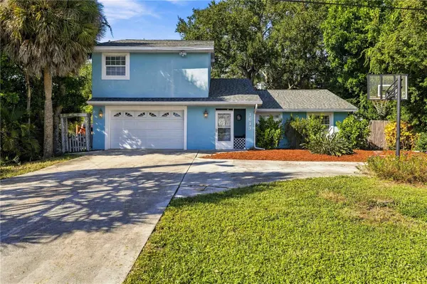1613 WHARF RD, Sarasota, FL 34231