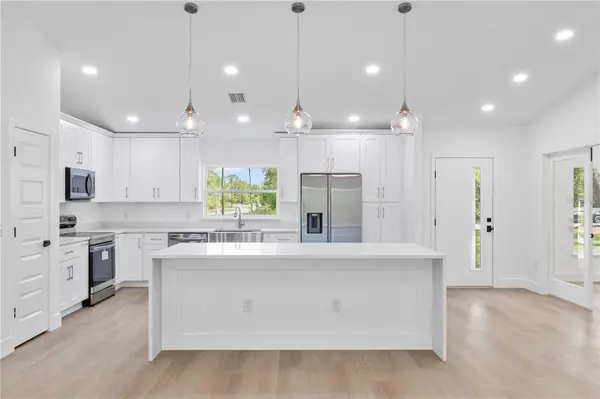 221 W BRIMSON PL, Citrus Springs, FL 34434