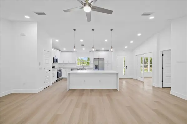 221 W BRIMSON PL, Citrus Springs, FL 34434