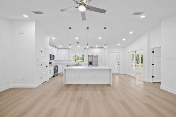 221 W BRIMSON PL, Citrus Springs, FL 34434