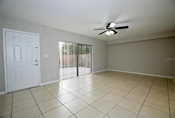 5373 BAMBOO CT #402, Orlando, FL 32811