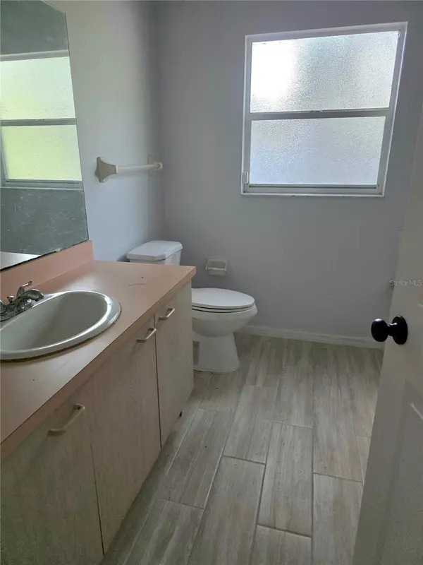 235 TOMS RD, Debary, FL 32713