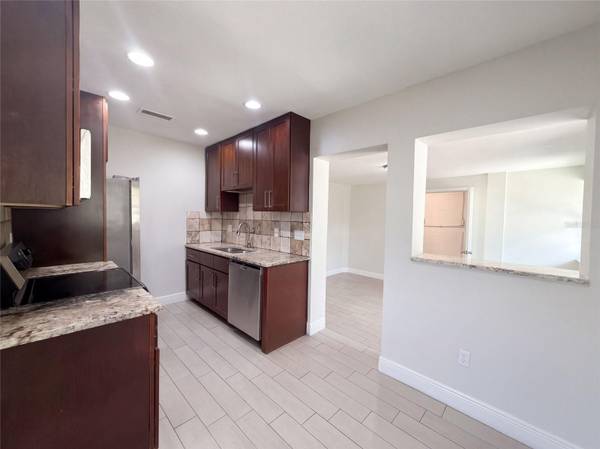 1610 STEVENSONS DR, Clearwater, FL 33755