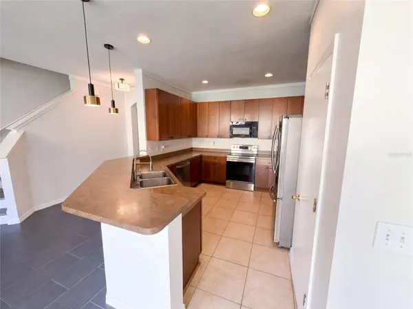 348 GOLDEN DEWDROP WAY, Oviedo, FL 32765