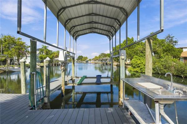11675 W DIXIE SHORES DR, Crystal River, FL 34429
