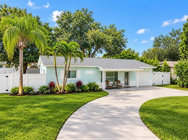 4460 33RD AVE N, St Petersburg, FL 33713