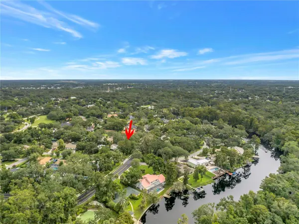 1116 N RIVERHILLS DR, Temple Terrace, FL 33617