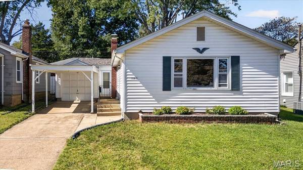1143 Folger AVE, Kirkwood, MO 63122