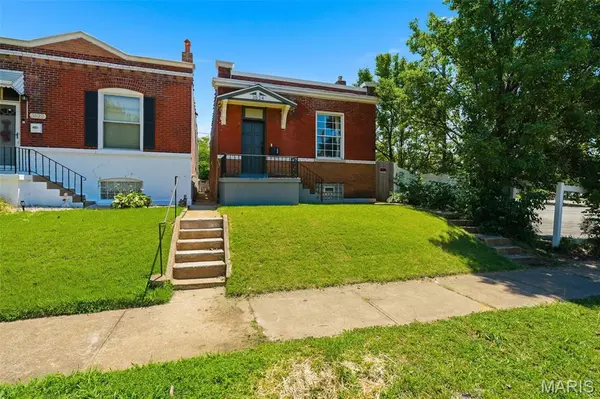 3524 Grace AVE, St Louis, MO 63116