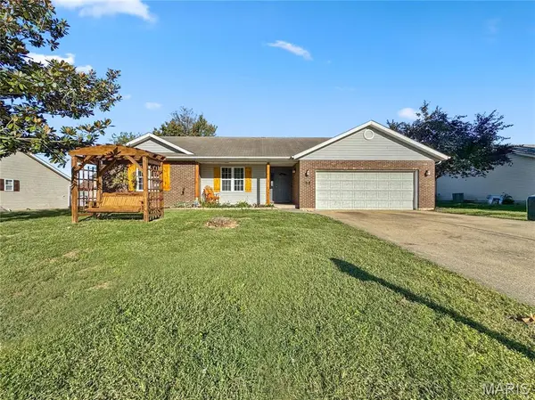 118 Osterhage DR, Waterloo, IL 62298