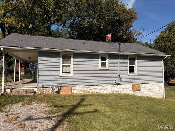 2201 Johnson ST, Alton, IL 62002