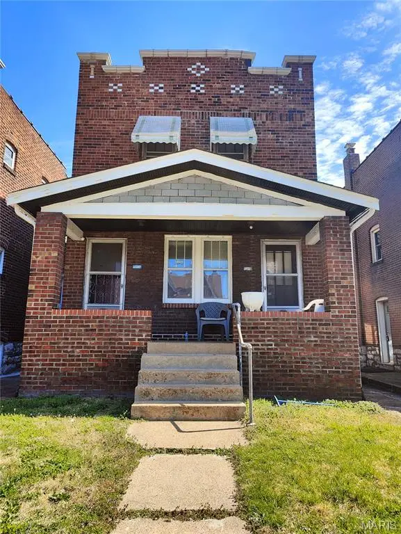 4028 S Spring AVE, St Louis, MO 63116