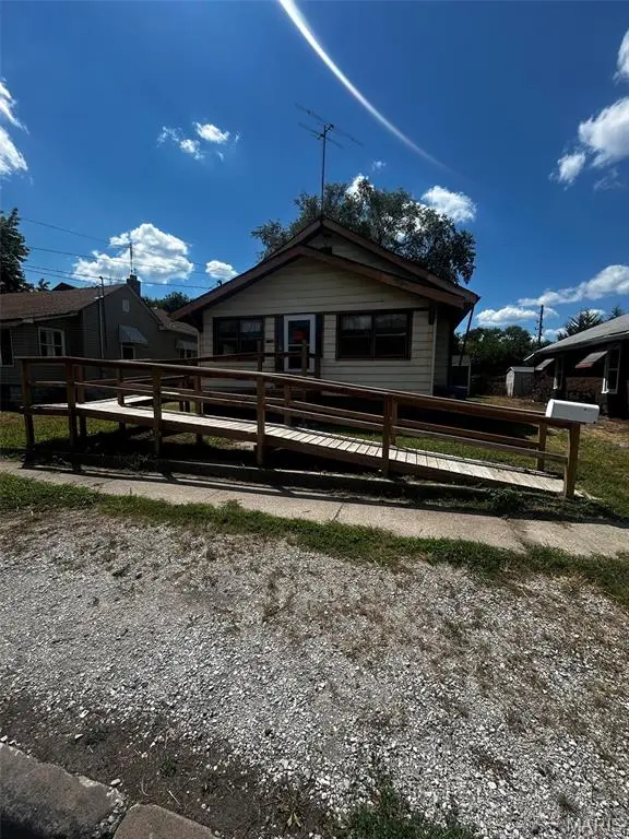 336 Goulding ST, East Alton, IL 62024