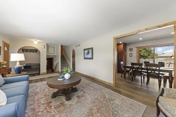8808 Wheeler DR, Orland Park, IL 60462