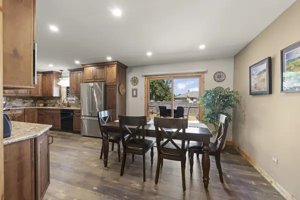8808 Wheeler DR, Orland Park, IL 60462