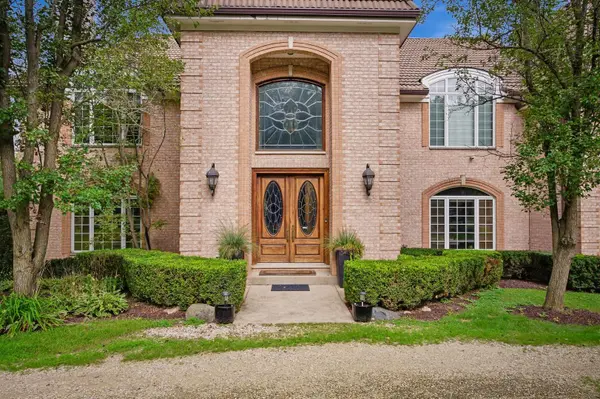 3213 Westover LN, Long Grove, IL 60047