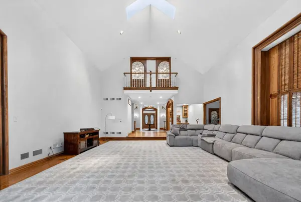 3213 Westover LN, Long Grove, IL 60047