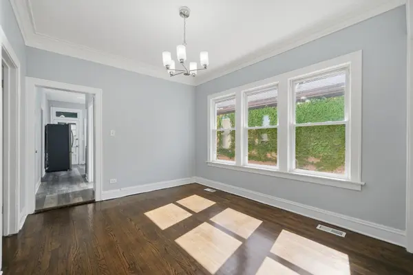 10743 S Wabash AVE, Chicago, IL 60628