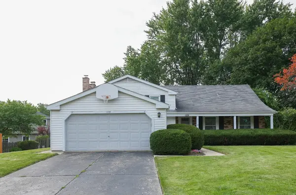 1329 STONEGATE RD, Naperville, IL 60540