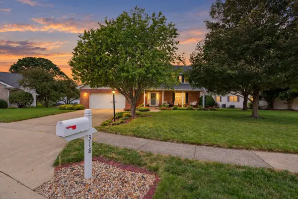 318 Gainesborough CT, Monticello, IL 61856