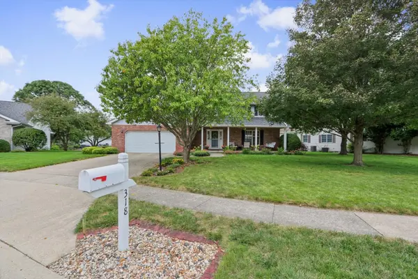 318 Gainesborough CT, Monticello, IL 61856