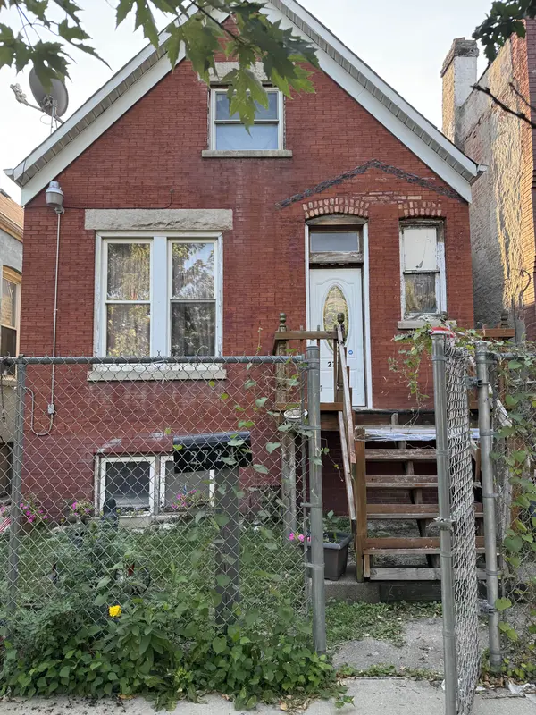 2724 S Troy ST, Chicago, IL 60623