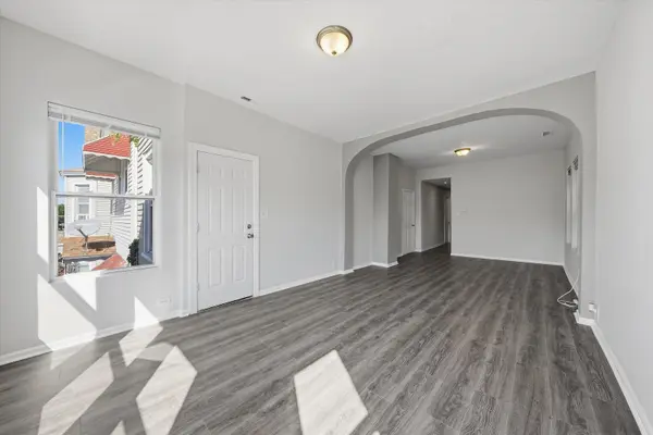 5135 S Wood ST #2, Chicago, IL 60609