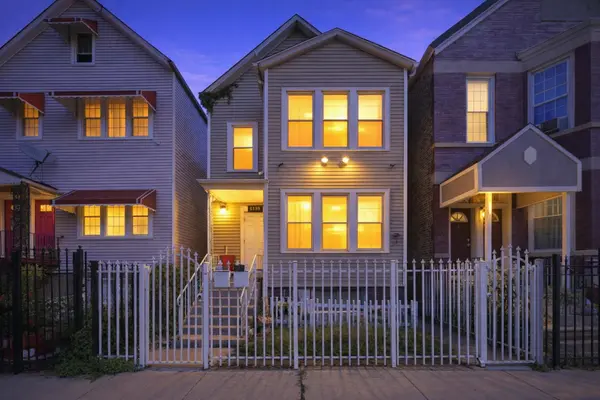 5135 S Wood ST #2, Chicago, IL 60609