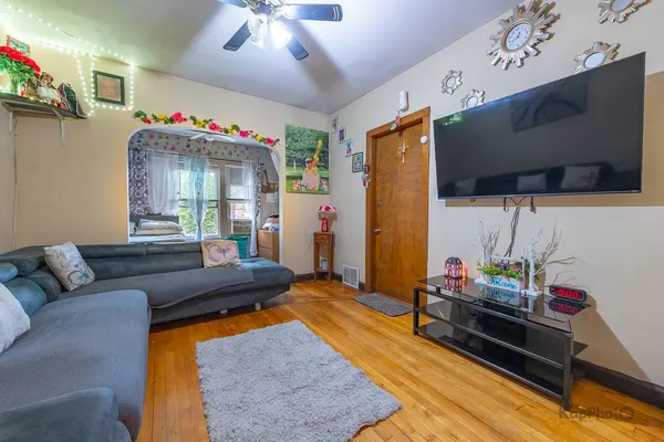2135 N Latrobe AVE, Chicago, IL 60639