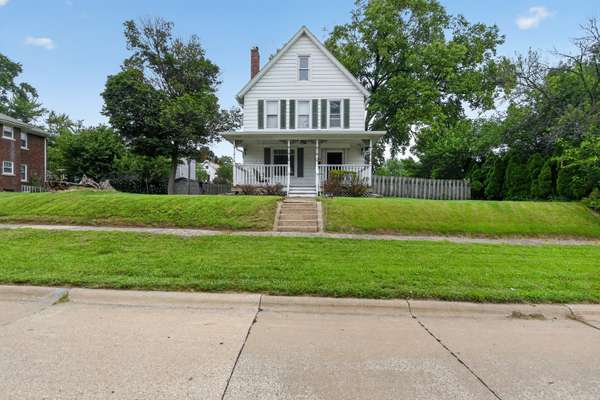 1535 13th AVE, Moline, IL 61265