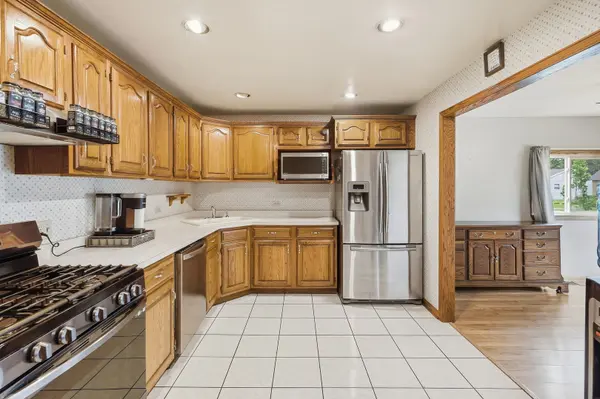 341 W Wood AVE, Peotone, IL 60468
