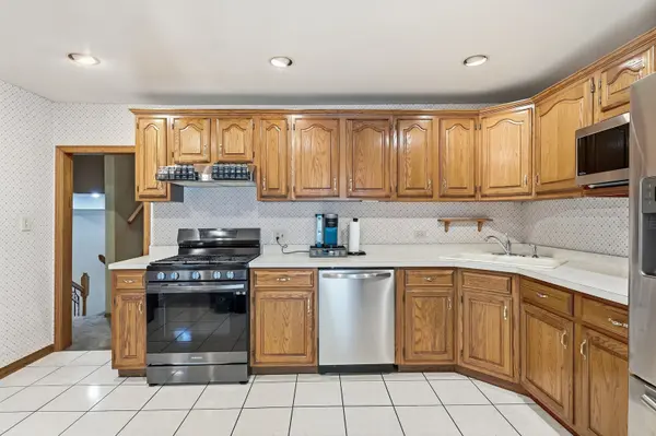 341 W Wood AVE, Peotone, IL 60468