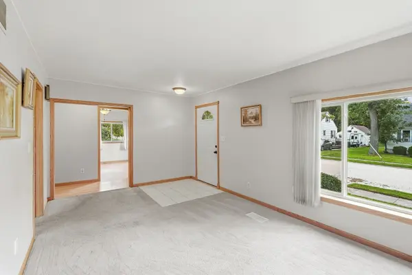 341 W Wood AVE, Peotone, IL 60468