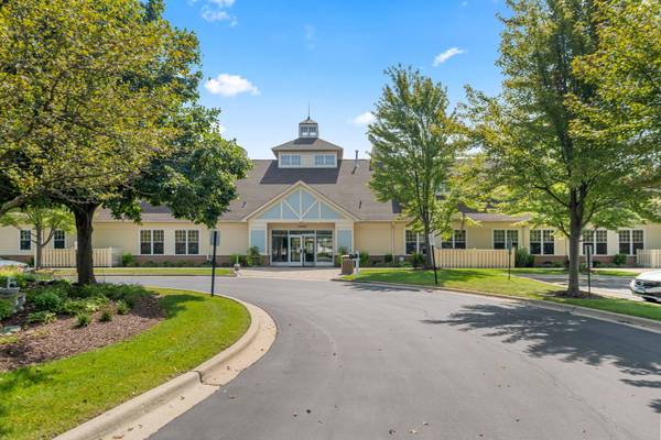 16310 Crescent Lake DR #16310, Crest Hill, IL 60403