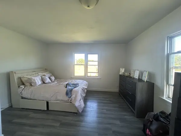 1561 E 93rd ST #2, Chicago, IL 60619