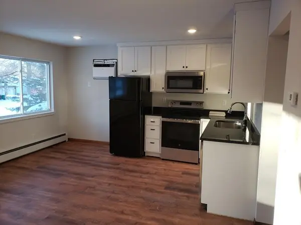 2740 Xylon AVE N #1, New Hope, MN 55427