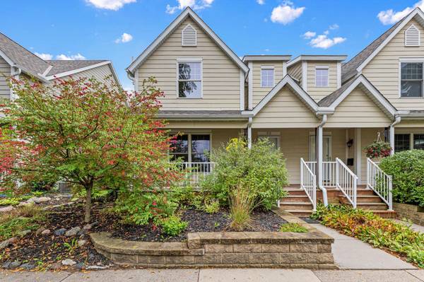 818 24th AVE NE, Minneapolis, MN 55418