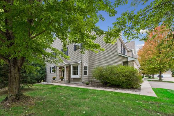 9370 Rath PL, Eden Prairie, MN 55347