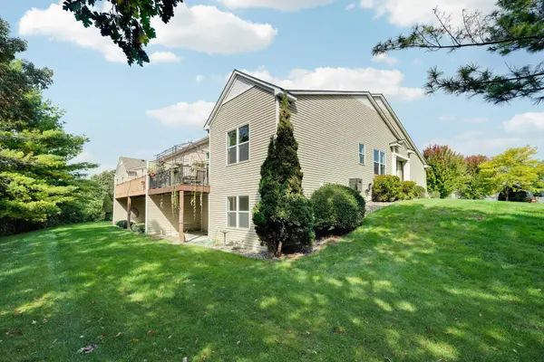 218 River Woods DR W, Saint Paul Park, MN 55071