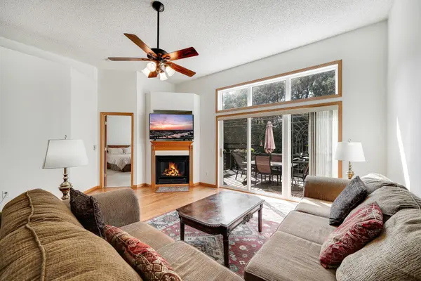 218 River Woods DR W, Saint Paul Park, MN 55071