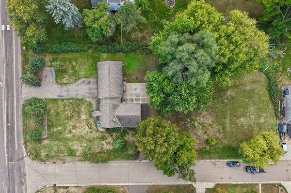 593 Century AVE N, Maplewood, MN 55119