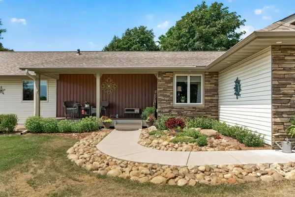 9848 218th AVE NW, Elk River, MN 55330