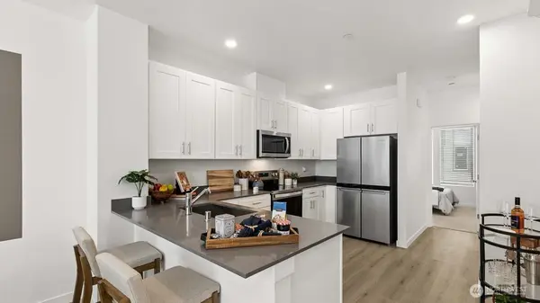 16830 20th AVE W #E1, Lynnwood, WA 98037