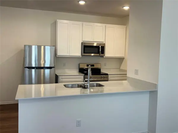 306 Liam DR, Yukon, OK 73099