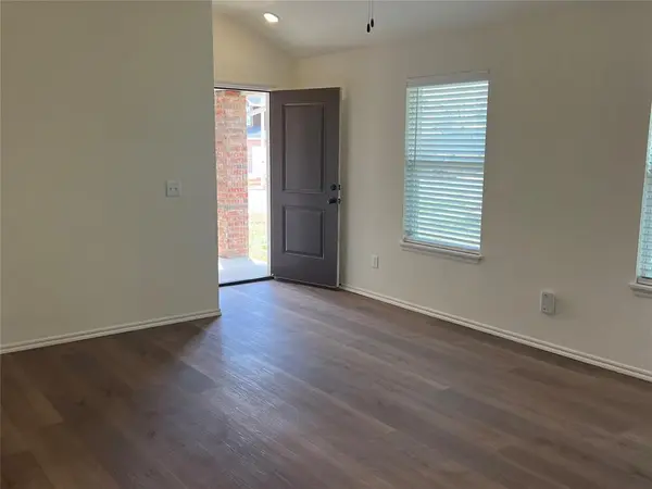 306 Liam DR, Yukon, OK 73099