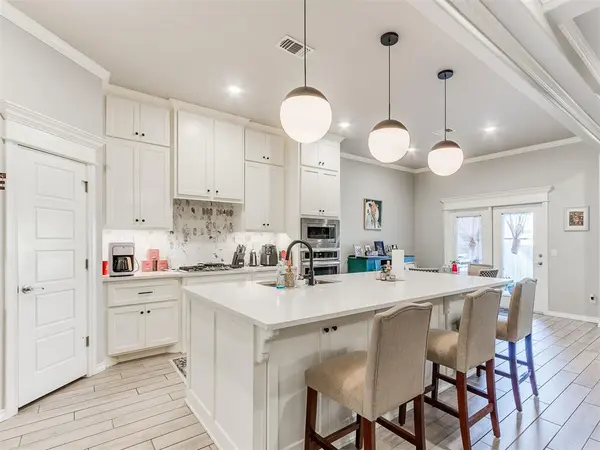 617 Side Track RD, Yukon, OK 73099