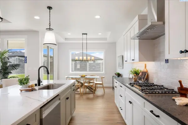 2354 Waterhill Ave., Richland, WA 99352