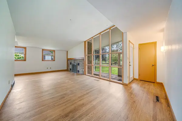 1004 WERNER ALLEN RD, New London, WI 54961